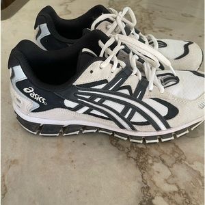 ASICS  Men Sneakers